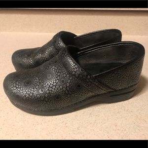 Dansko Professional